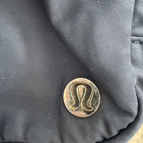 lululemon athletica Black Crossbody Bag - Picture 6 of 10